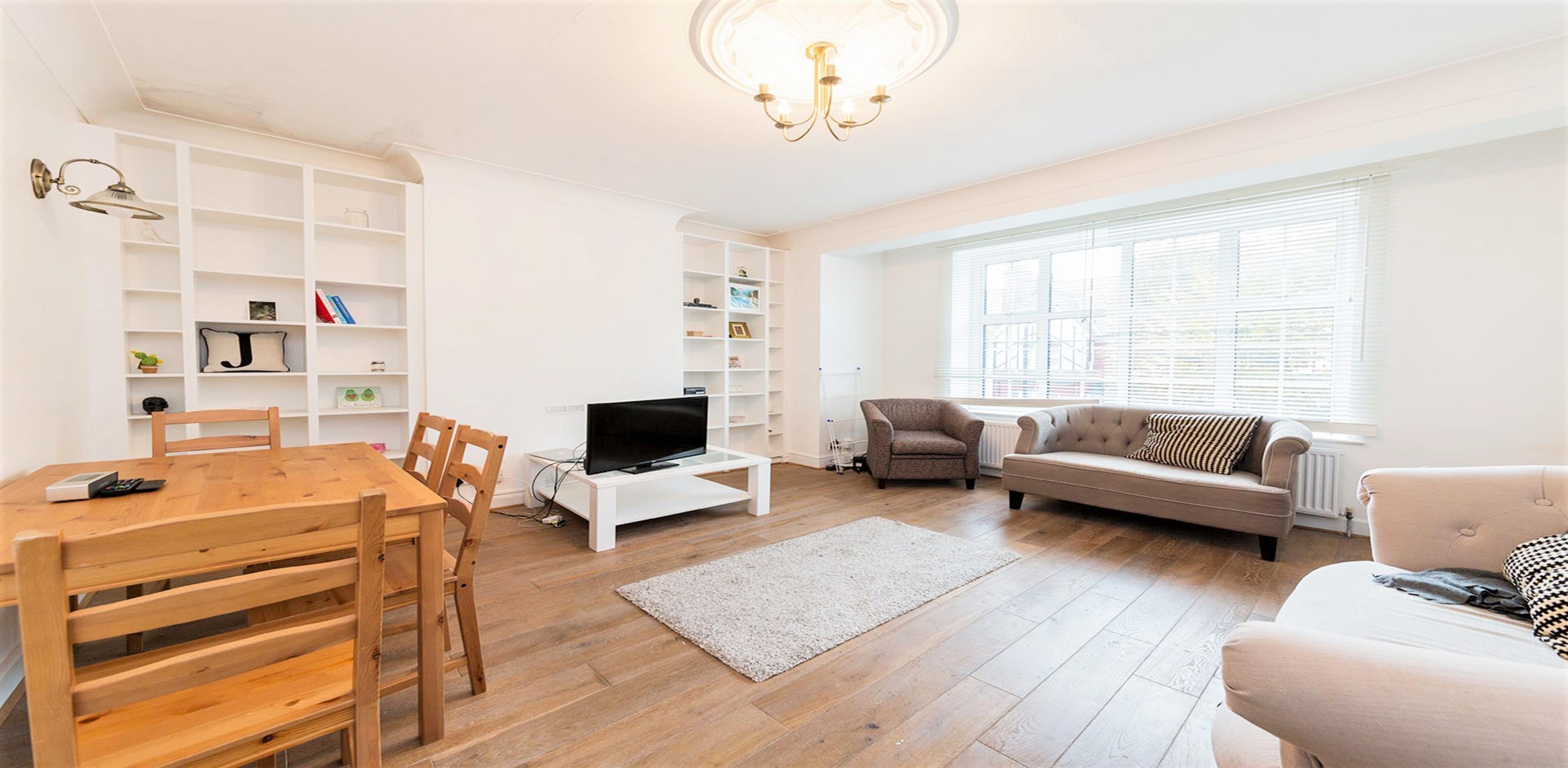 			3 Bedroom, 1 bath, 1 reception Flat			 Stanley Gardens, Willesden Green NW2